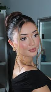 Semi-glam look for Faria as she gets ready for her brother's reception 💜✨  MUAH: @makeupbymaira__ #makeupartist #beforeandafter #torontomakeupartist  #mississaugamakeupartist #hamiltonmakeupartist #makeup #gtamakeupartist  #makeuptransformation ...