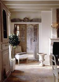 C H A T E A U I N S P I R E D Arredamento Decorazione In Stile Francese Di Campagna Interni Shabby Chic
