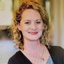 Amanda Kluesner's Instagram, Twitter & Facebook