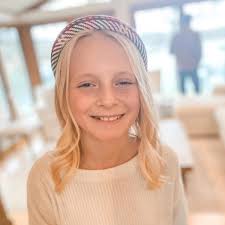 Lauren Drechsler and Clayton Barnes' Wedding Website