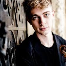 Performer: Hélène Clément