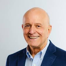 Hubert Fleming's Instagram, Twitter & Facebook