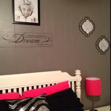 Pin By Meg Oo On For The Home Hollywood Theme Bedrooms Bedroom Themes Interior Design Bedroom