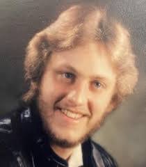 Scott Weller's Instagram, Twitter & Facebook