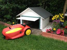 Kundenbeispiel Mahroboter Garage Robohut White Deluxe Rasenroboter Garage Mahroboter Garage Selber Bauen Rasenroboter