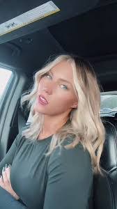 Shannon Dugger's Instagram, Twitter & Facebook