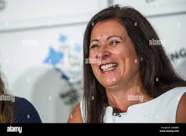 Stephanie courtney hi-res stock photography and images