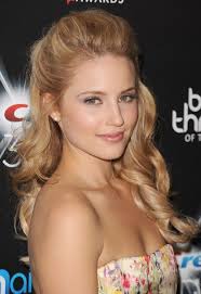 A half up half down hairstyle is for those who love to experiment with their looks. 20 Beautiful Half Up Curly Hairstyles Every Lady Should Try Pretty Designs