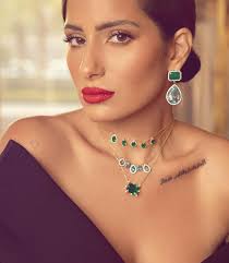 Introducing @rania__hammad in our blue topaz & emerald pieces with diamonds  💎 ______ “Love and beauty comes from within. Self-love is the best form of  love that when you give to yourself