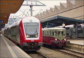 Check spelling or type a new query. Grossenvergleich Zwischen Einem Cfl Dosto Zug Und Dem Dieseltriebzug Z 105 In Luxemburg Stadt Hellertal Startbilder De