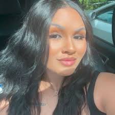 Mareena Johnson (@mareenaj)