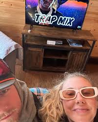 Having a sentimental Sunday moment after a Vol win and all my friends being  in town! Love Tennessee and these people BIG 🥲 🧡