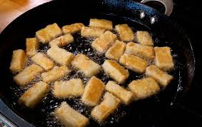 Masakan indonesia adalah salah satu tradisi kuliner yang paling kaya di dunia, dan penuh dengan cita rasa yang kuat. Resep Tahu Goreng Bumbu Kuning Yang Gurih Dan Nikmat Banget