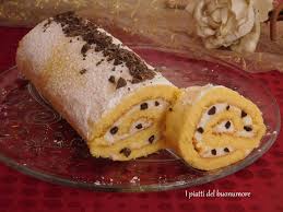 In primis tra tutti l'utilizzo della farina di castagne (ricca di fibre, vitamine e proteine) invece che la classica farina. Rotolo Alla Ricotta I Piatti Del Buonumore
