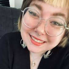 Ginger Langston's Instagram, Twitter & Facebook