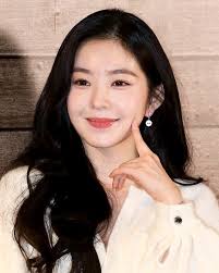 Prada Vogue Korea 2020 #IreneXPrada #PradaFW20 #IRENE #BaeJuhyun #RedVelvet  #아이린 #배주현⁠ #레드벨벳 #レッドベルベット #アイリン #Reveluv #레베럽 #fashion #패션  #irenebaefashion #irenebaefashion_vogue #irenebaefashion_prada  #irenebaefashion_dress ...