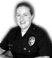 LACEA Alive Dec2002 9.qxd