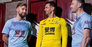 Everything you wanted to know, including current squad details, league position, club address plus much more. Burnley Fc 19 20 Auswartstrikot Enthullt Nur Fussball