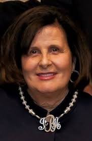 Jayne Bray's Instagram, Twitter & Facebook