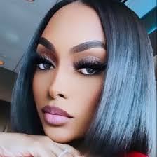 Gabrielle Yates's Instagram, Twitter & Facebook