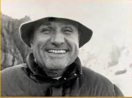 Here's the full version of a live jam from the garage. Very excited to do  more stuff like this. @ethan.nott_ @ethan.hutton.21 @christianbutterworth_  filmed by: @ellieeodonnell