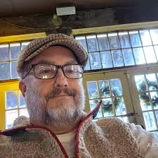 Hotel with outdoor pool near French Quarter?