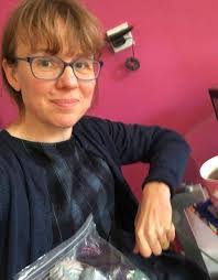 Roberta Cummings's Instagram, Twitter & Facebook