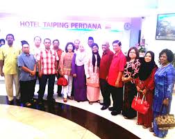 Rumah seri kenangan bedong, kedah. Helen Arasu Auf Twitter Majlis Berbuka Puasa Bersama Dato Obj Dan Ahli Lembaga Pelawat Rumah Seri Kenangan Di Hotel Taiping Perdana