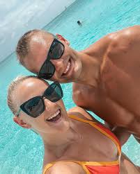 A week of honeymooning in paradise 🏝️