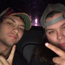 William D Presley (@willie__12)