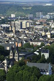 Ein starker partner für den schutz des privaten eigentums. Koblenz Im Vordergrund Die Altstadt Im Hintergrund Das Verwaltungsviertel Foto Bild Deutschland Europe Rheinland Pfalz Bilder Auf Fotocommunity