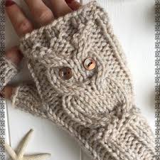 Kfb into seamus owl pattern copyright linda dawkins, mamma4earth. Play Owl Mitts Knitting Pattern By The Lonely Sea Knitting Patterns Lovecrafts