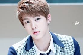 R&eacute;sultat de recherche d'images pour "jin photo bts"