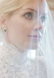 Sobrinha da princesa Diana se casa com bilionário sul-africano