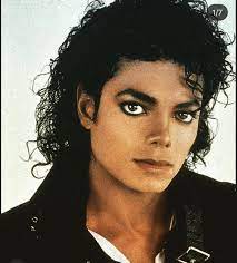 Michael jackson mit kälte wurde seine haut gebleicht. Wieso Ist Michael Jackson So Gruselig Musik Filme Und Serien Tanzen