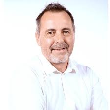 📣 Nous avons le plaisir de vous présenter une nouvelle directrice d'agence  et deux nouveaux directeurs d'agence :