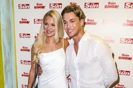 Whilst we were attempting to create a glass bottle into a vase from following a youtube tutorial, it went terribly. Aj Pritchard S Girlfriend Abbie Quinnen Suffers Burns After Social Media Stunt Goes Wrong