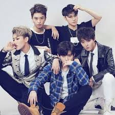 The Hottest Boy Band In China Has One Wild Twist They Re Women Androgynous Girls Boy Bands Chinese Boy