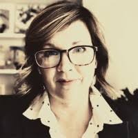 30+ "Julia Presley" profiles