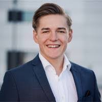 Benjamin Hanke's Instagram, Twitter & Facebook