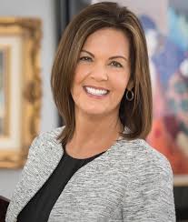 Nancy Darnell's Instagram, Twitter & Facebook