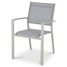 La chaise de jardin de chez guzman y naranjo est en aluminium, recouvert de poudre de polyester vitrifiée au four pour une excellente résistance à la corrosion. Fauteuil De Jardin Aluminium Et Toile Blooma Baldi Gris Castorama