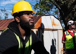 Chief of Engineers visits Hurricane Milton-battered Florida > Jacksonville  District > Jacksonville District News Stories