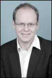 Simon Quinn's Instagram, Twitter & Facebook