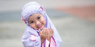 110 asmaul husna dan artinya, yaitu 99 asmaul husna ditambah 11 asmaul husna beserta artinya yang bersumber dari. 99 Asmaul Husna Beserta Arti Yuk Ajarkan Pada Si Kecil Theasianparent Indonesia