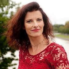 Abigail Aileen's Instagram, Twitter & Facebook