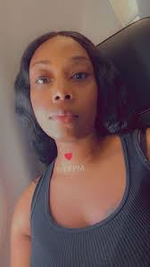 Greetings to you all and thanks for the invite. I'm loving the pics,  intros, and vibes so far. I see a lot standing ovations, strikingly  beautiful, and RnB fine people😉 Also, Charlotte