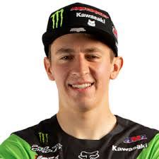 Gavin Leachman's Instagram, Twitter & Facebook