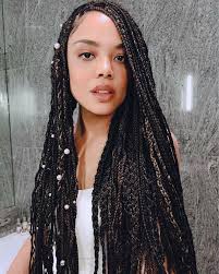 Gather approximately 2 inches (5 cm) of hair toward the front of your face. 35 Cute Box Braids Hairstyles To Try In 2020 Glamour
