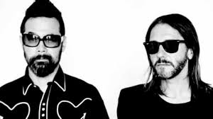 Review: Feeder showcase greatest hits at intimate gig